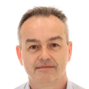 Petr cenek snooper lektor 300